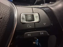 VW Golf Sportsvan Highline TDI DSG in Atlantic Blue Metallic