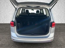 VW Touran TDI in Reflexsilber Metallic