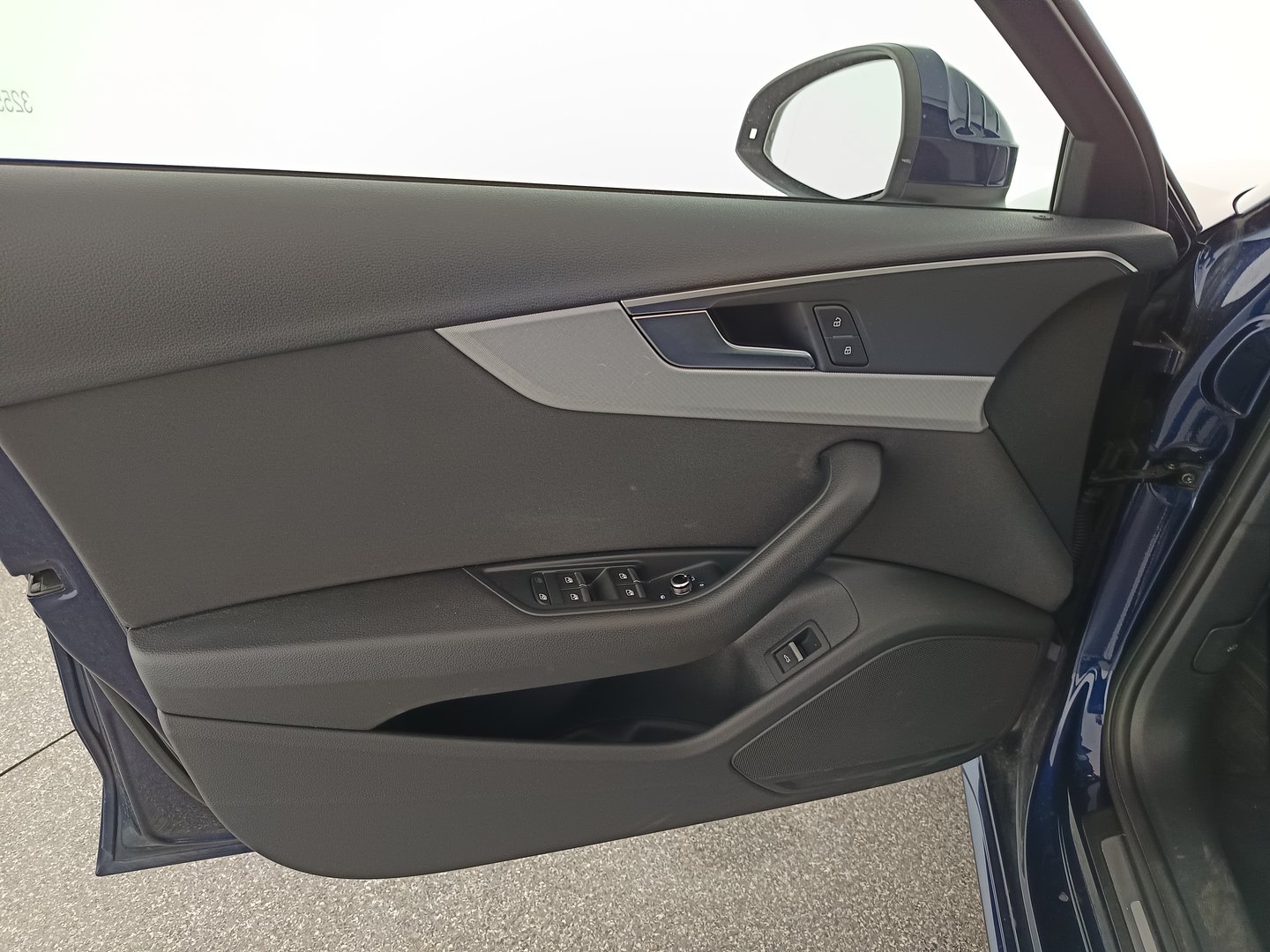 Audi A4 Avant 40 TDI quattro | Bild 11 von 35