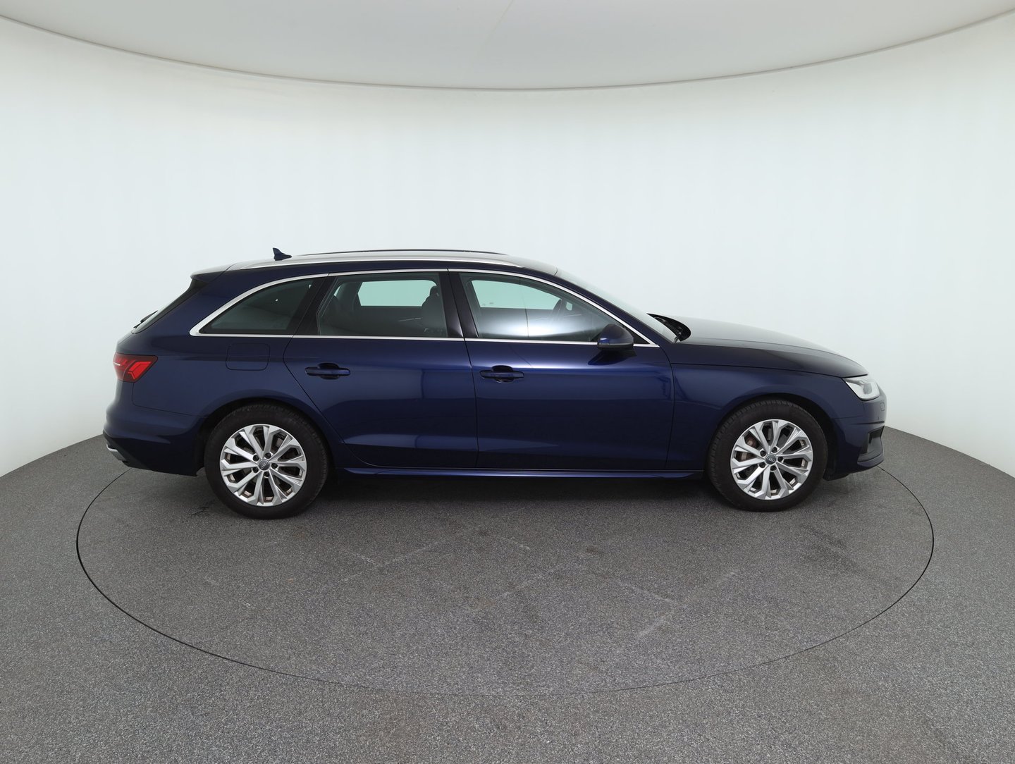 Audi A4 Avant 40 TDI quattro | Bild 5 von 35