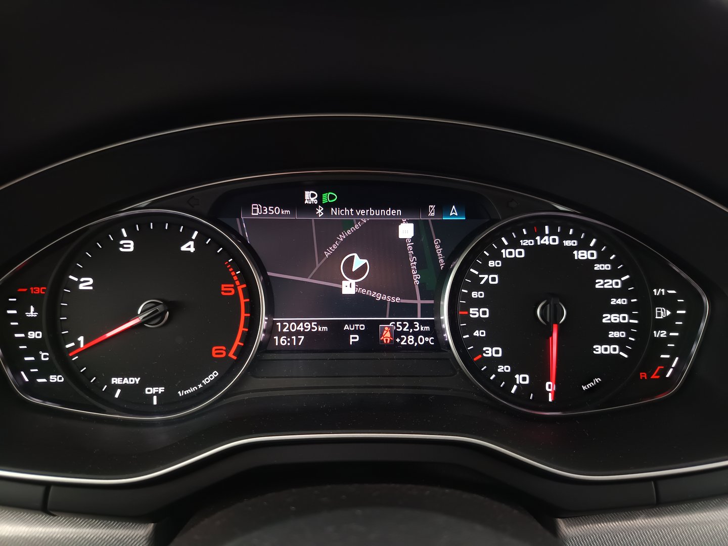 Audi A4 Avant 40 TDI quattro | Bild 15 von 35