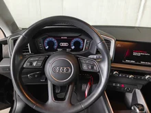 Audi A1 Sportback 25 TFSI intense in Mythosschwarz Metallic