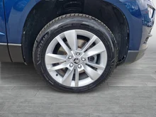 Škoda Karoq Ambition SC TDI in Lava-Blau Metallic