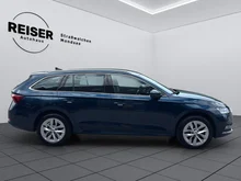 Škoda Octavia Combi Style TDI DSG in Lava-Blau Metallic