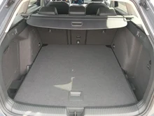 VW Golf Variant Business mHeV DSG in Delfingrau Metallic