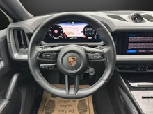 Porsche Cayenne Coupe E-Hybrid in chromitschwarzmetallic