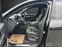 Porsche Cayenne Coupe E-Hybrid in chromitschwarzmetallic