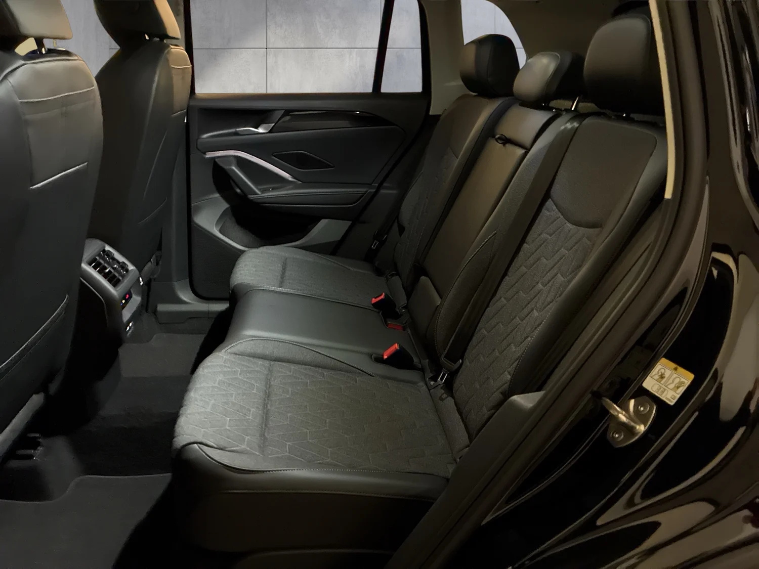 Bild eines VW Tiguan Friends eHybrid DSG 150 kW