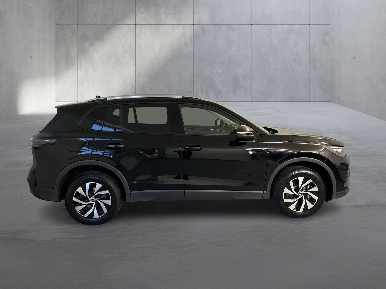 Bild eines VW Tiguan Friends eHybrid DSG 150 kW