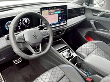 VW Tiguan Sport TDI DSG in Pure White