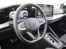 VW Golf Variant Life mHeV TSI DSG in ORYXWEISS PERLMUTTEFFEKT