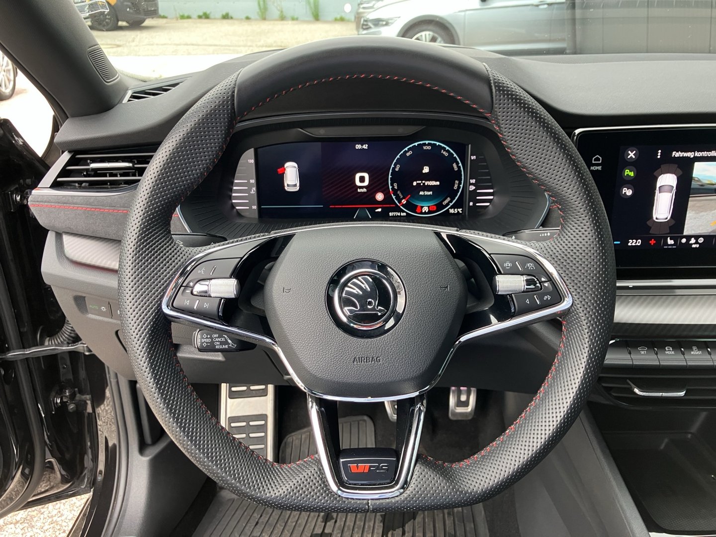Škoda OCTAVIA Combi RS TSI 245 | Bild 7 von 17