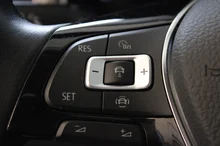VW T-Roc Design TDI in Pure White