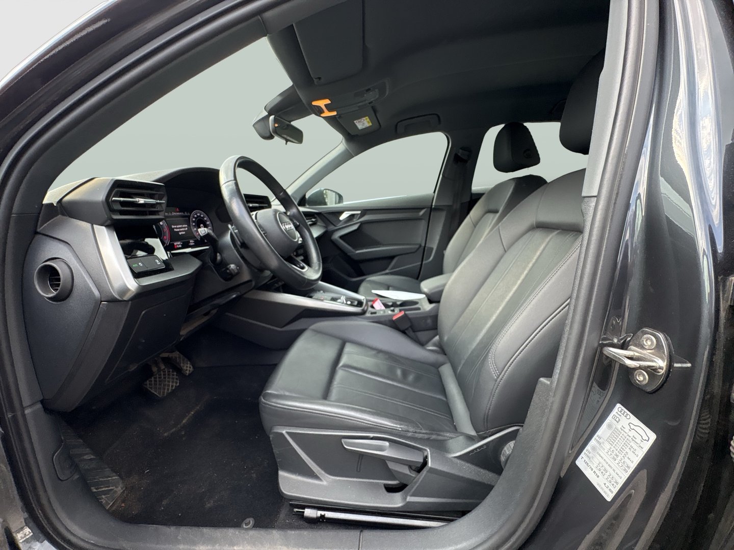 Audi A3 Sportback 35 TFSI advanced ext. | Bild 10 von 22