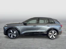 Audi Q6 e-tron quattro in 6Y Daytonagrau Perleffekt