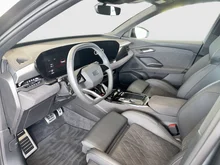 Audi Q6 e-tron quattro in 6Y Daytonagrau Perleffekt