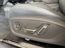 Audi Q6 e-tron quattro in 6Y Daytonagrau Perleffekt