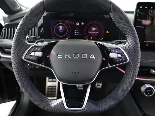 Bild eines Škoda Superb Combi Sportline iV TSI DSG