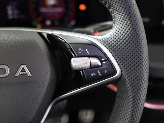 Bild eines Škoda Superb Combi Sportline iV TSI DSG