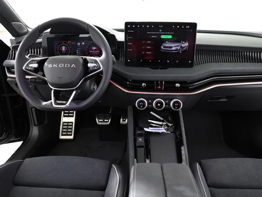 Bild eines Škoda Superb Combi Sportline iV TSI DSG