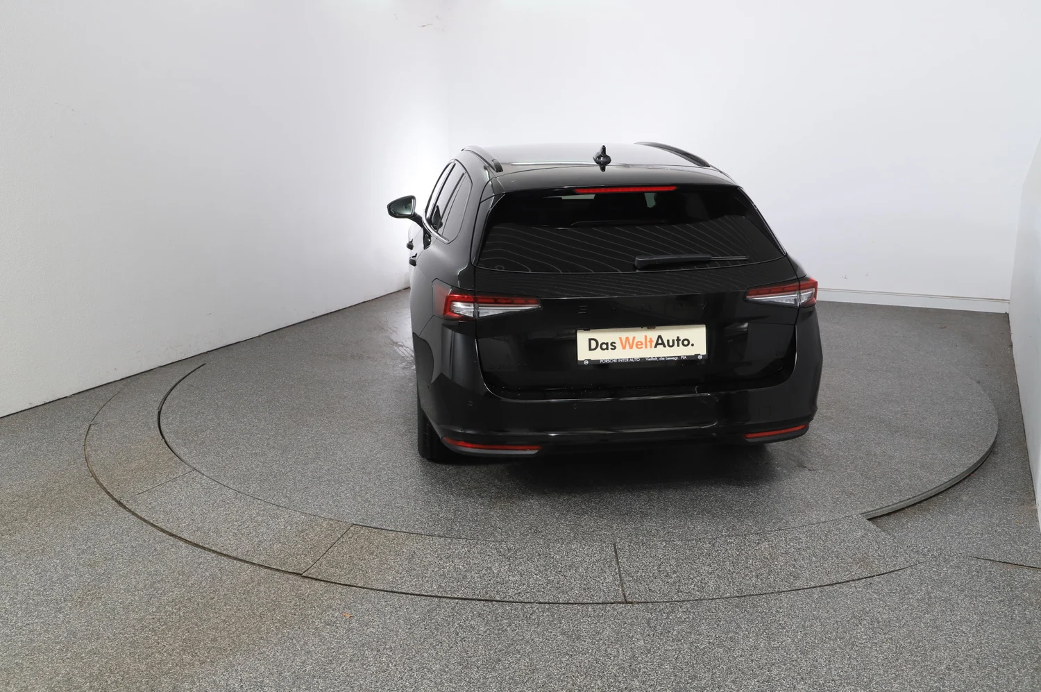Bild eines Škoda Superb Combi Sportline iV TSI DSG