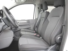 VW Caravelle Life TDI in Clear White