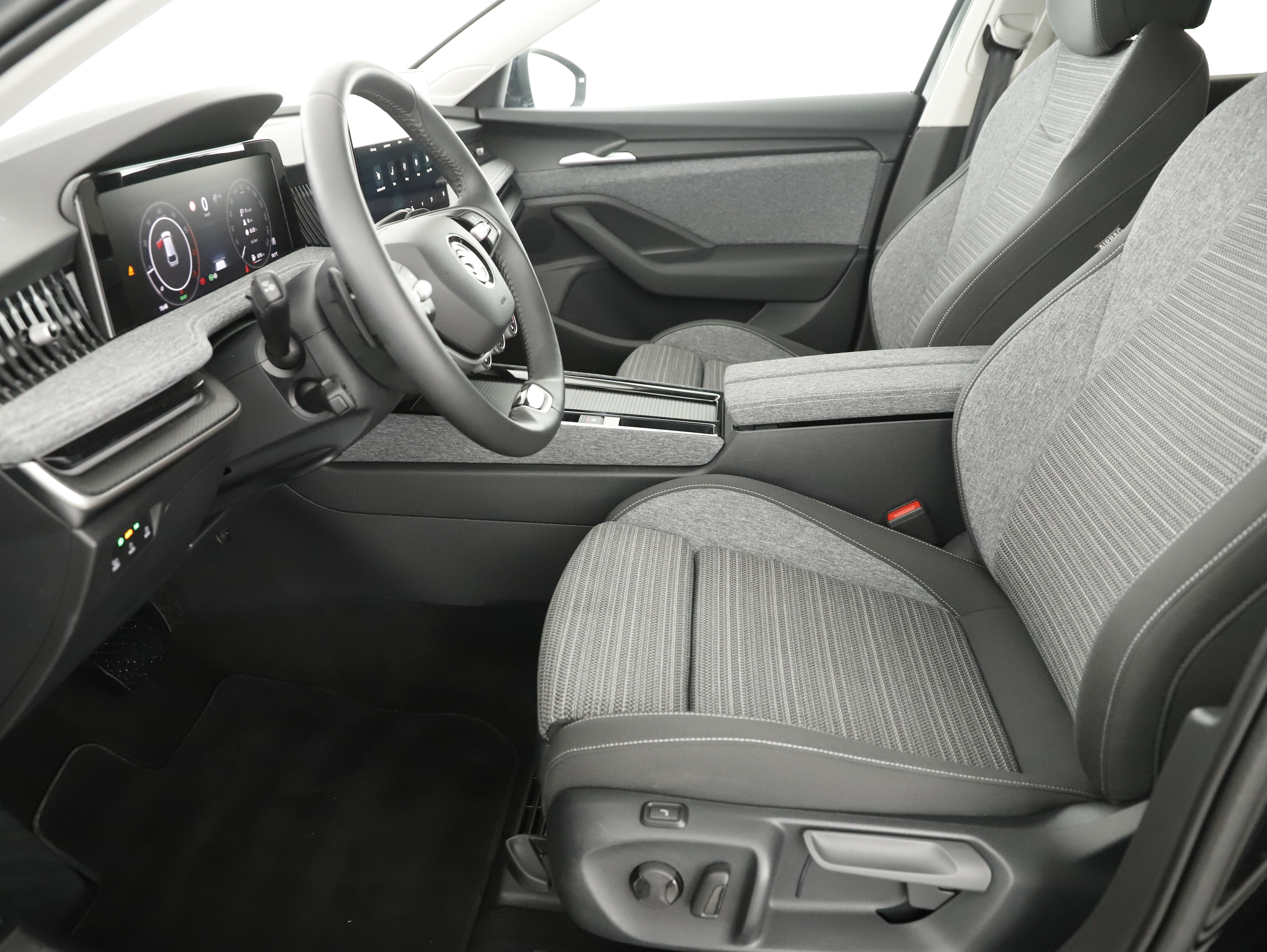 Škoda Superb Combi Selection TSI mHEV DSG