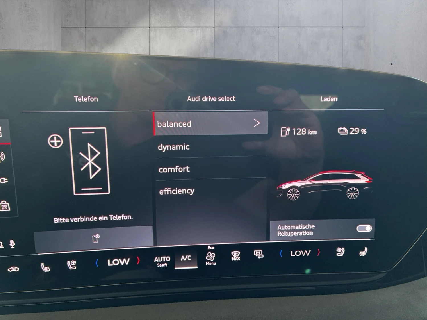 Bild eines Audi A6 Avant e-tron quattro