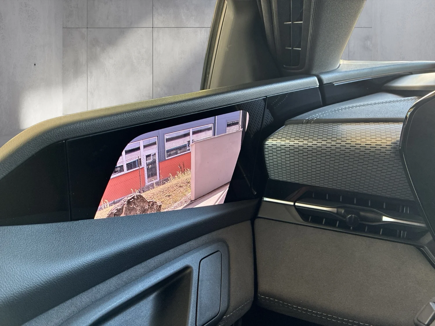 Bild eines Audi A6 Avant e-tron quattro