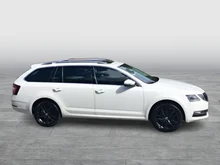 Škoda Octavia Combi 4x4 Style TDI DSG in Alaska-Weiß