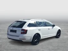 Škoda Octavia Combi 4x4 Style TDI DSG in Alaska-Weiß