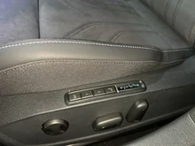 VW Golf Rabbit mHEV DSG in Grenadillschwarz Metallic