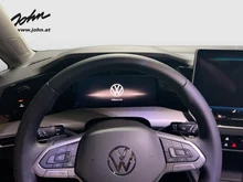 VW Golf Rabbit mHEV DSG in Grenadillschwarz Metallic