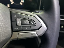 VW Golf Rabbit mHEV DSG in Grenadillschwarz Metallic