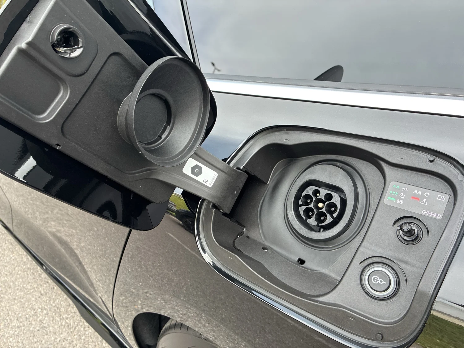 Bild eines Audi A6 Avant e-hybrid quattro 220 kW