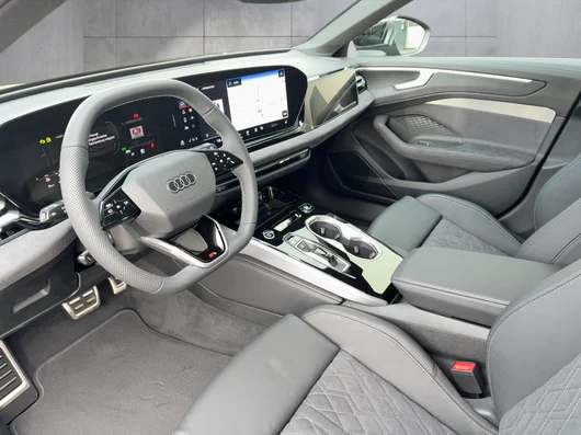 Bild eines Audi A6 Avant e-hybrid quattro 220 kW