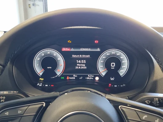 Bild eines Q2 30 TFSI admired