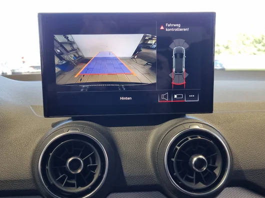 Bild eines Q2 30 TFSI admired