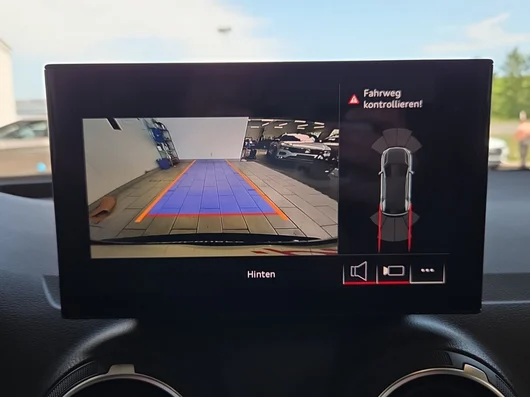 Bild eines Q2 30 TFSI admired