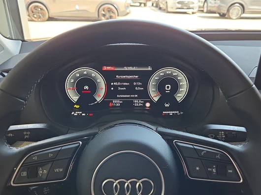Bild eines Q2 30 TFSI admired