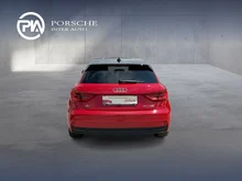 Audi A1 Sportback 30 TFSI intense in Progressivrot Metallic