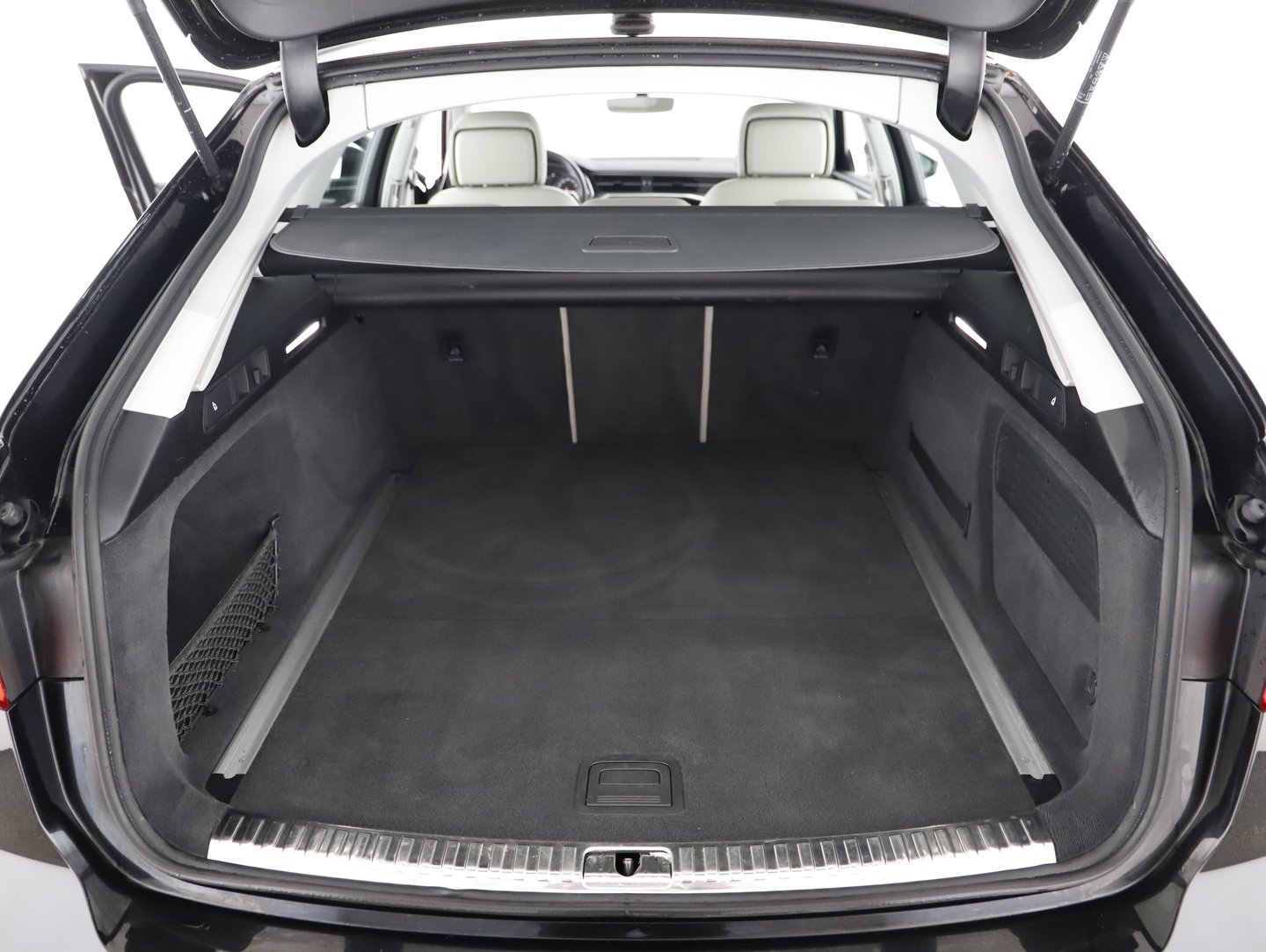 Audi A6 Avant 40 TDI Sport | Bild 25 von 29