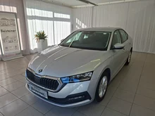 Škoda Octavia Ambition TDI in Brillant-Silber Metallic