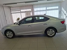 Škoda Octavia Ambition TDI in Brillant-Silber Metallic