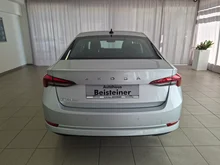 Škoda Octavia Ambition TDI in Brillant-Silber Metallic