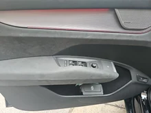 Škoda Peaq Sportline 90 in Black-Magic Perleffekt