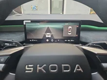 Škoda Peaq Sportline 90 in Black-Magic Perleffekt