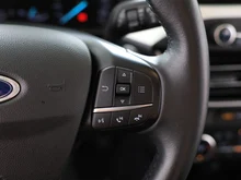 Ford Focus 1,0 EcoBoost Trend in weiss - normal