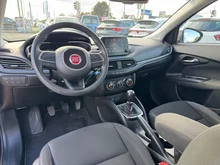 Fiat Tipo 1,4 T-Jet 120 Lounge in schwarz - metallic