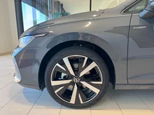 VW Golf Rabbit TSI in Delfingrau Metallic
